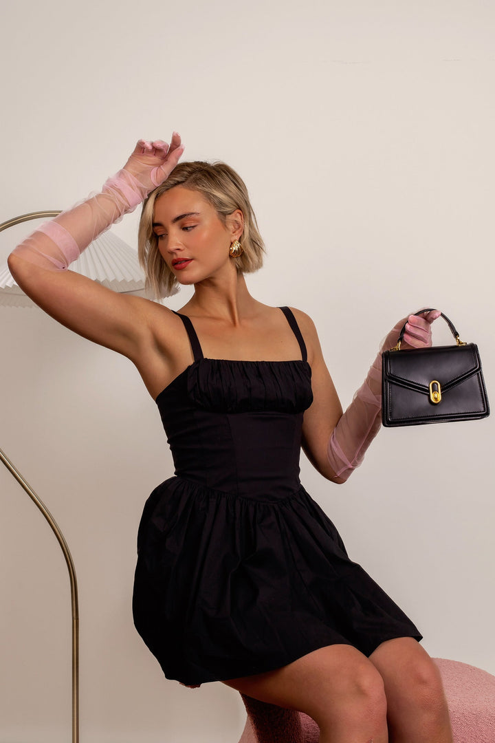 Elena | Structured Women's Handbag with Top Handle & Gold Closure – Elegant City Bag