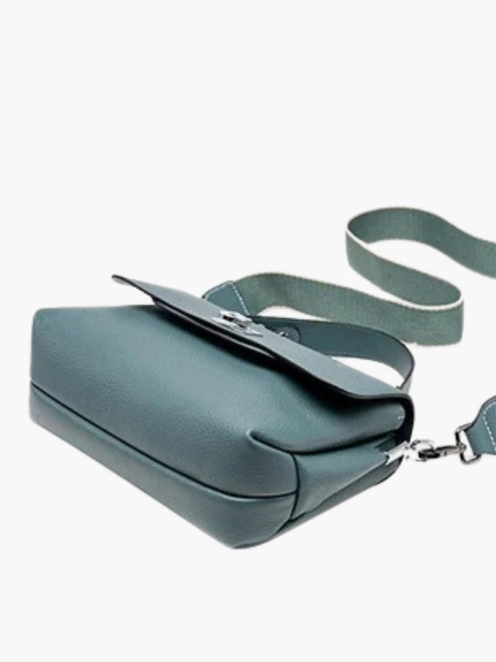 Carola | Structured Shoulder Bag with Adjustable Strap