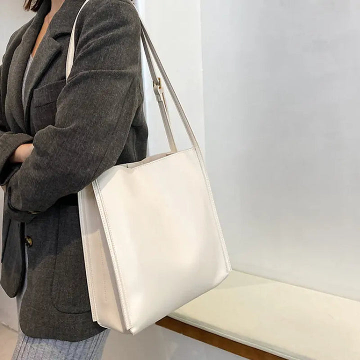 Rose | Boxy Leather Crossbody Bag with Clean Lines and Slim Strap
