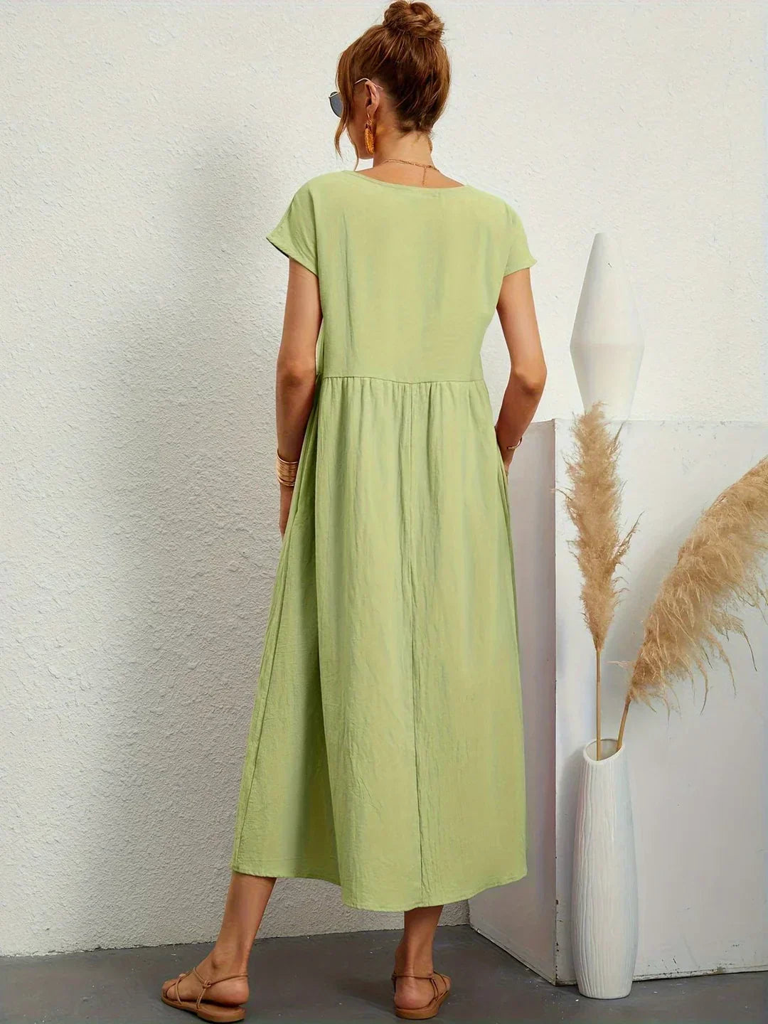 Gabrielle | Women's Flowy Midi Dress