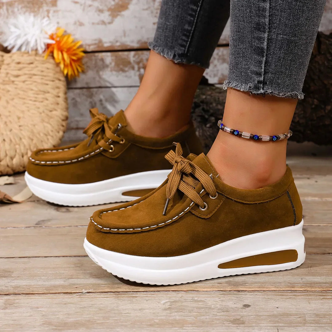 Ivy Manhattan | Minimalist Chic Shoe