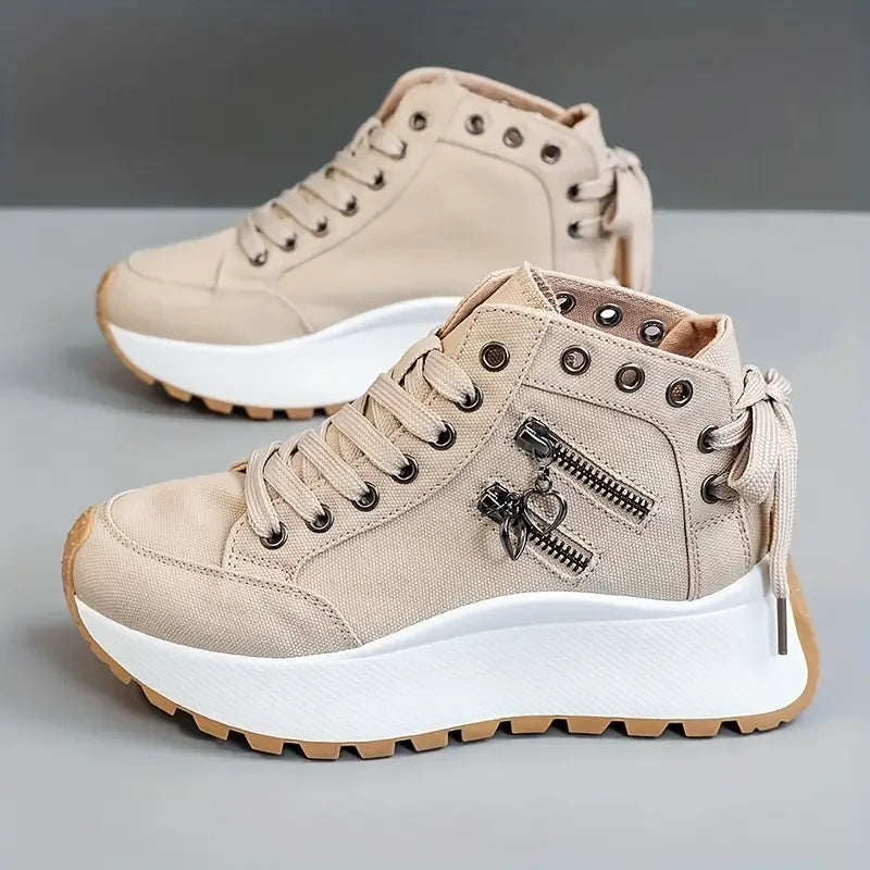 Ivy Manhattan | Designer Essential Sneaker