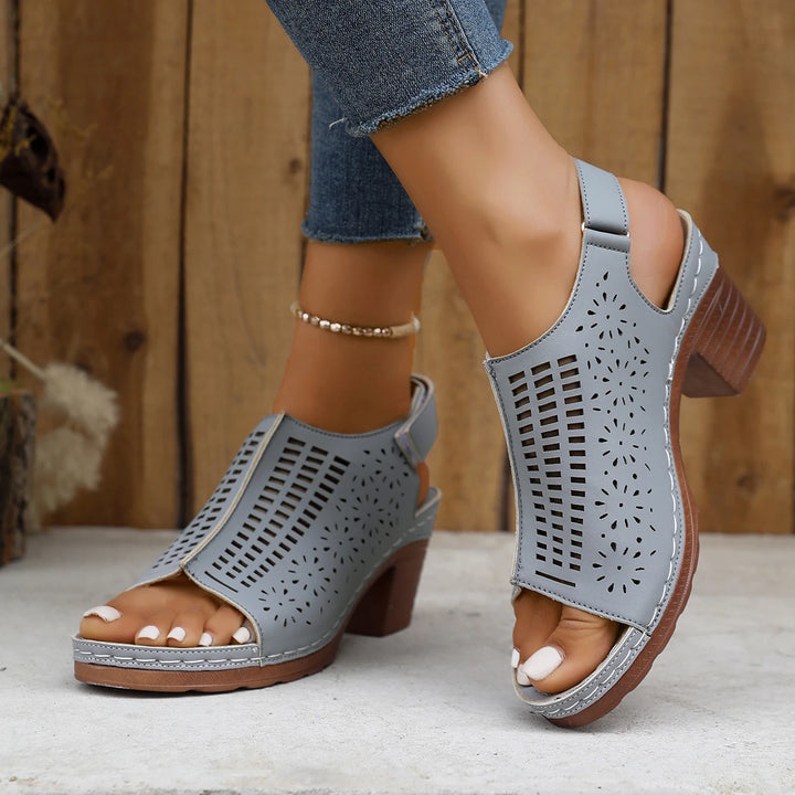 Vienna™ | Retro Cut-Out Block Heel Sandal