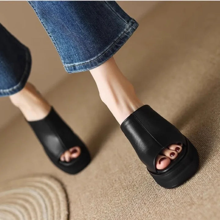 Vittoria | Elegant Platform Mules