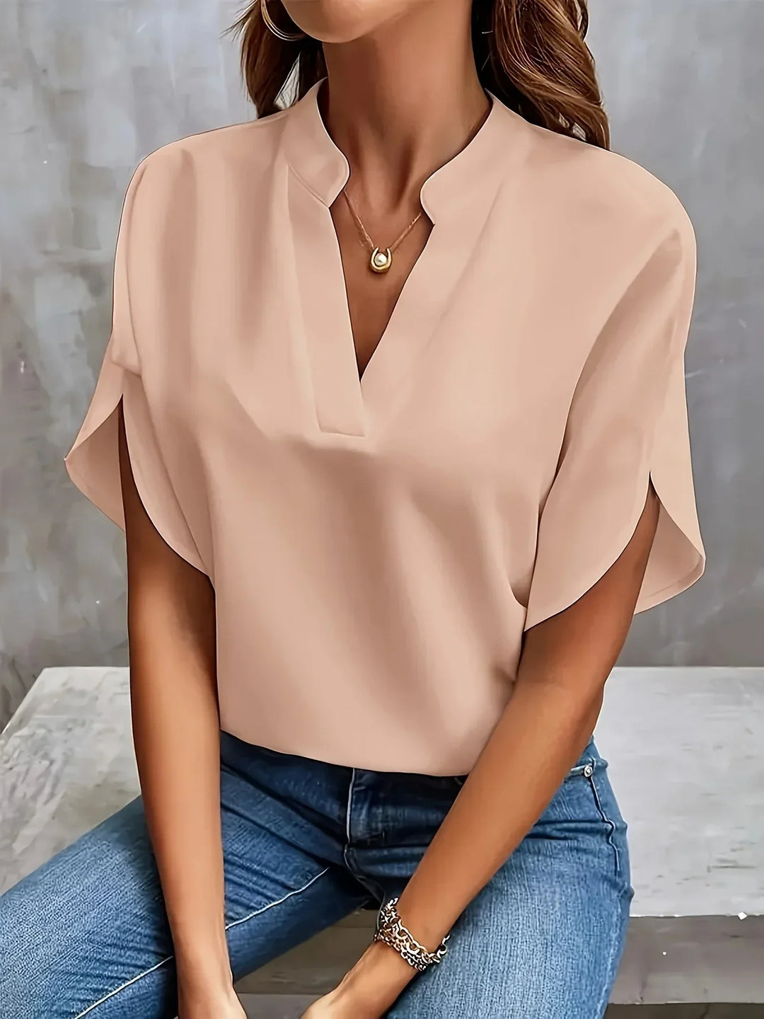 Talia™ | Sophisticated Blouse with Tailored Design
