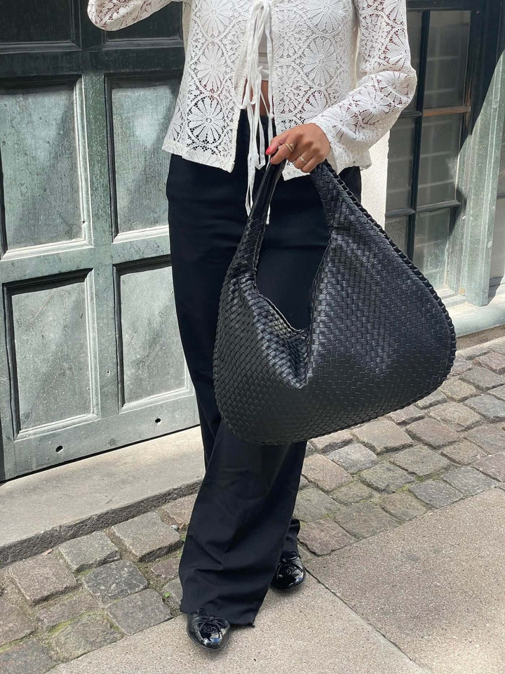 Charlyne | Large Braided Hobo Bag