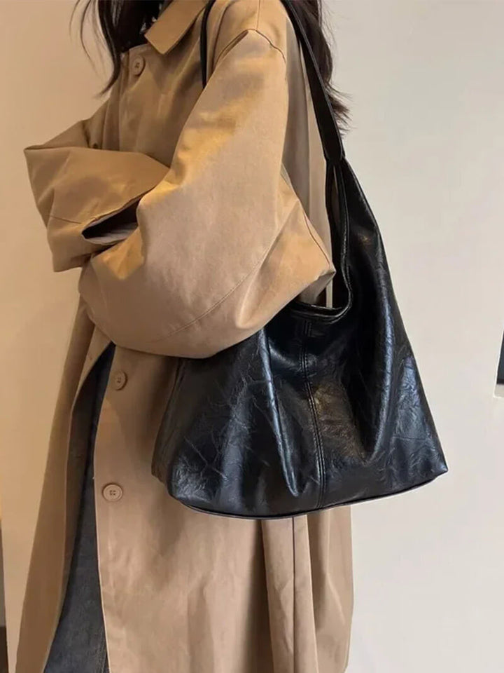 Caroly | Minimalist Shoulder Bag Made of Faux Leather