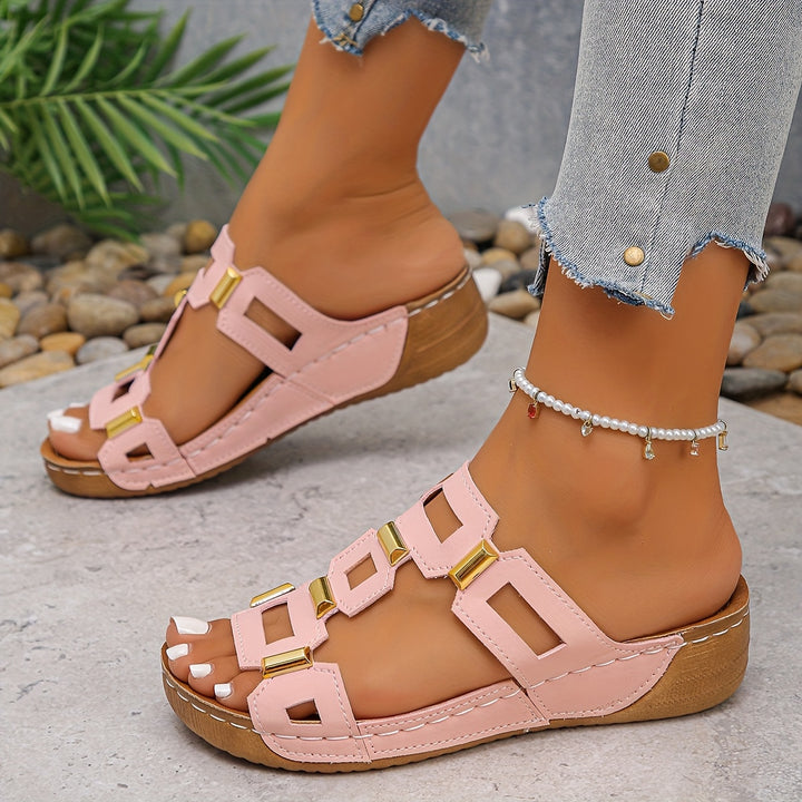 Halia™ | Orthopedic Chain-Detail Slide Sandal