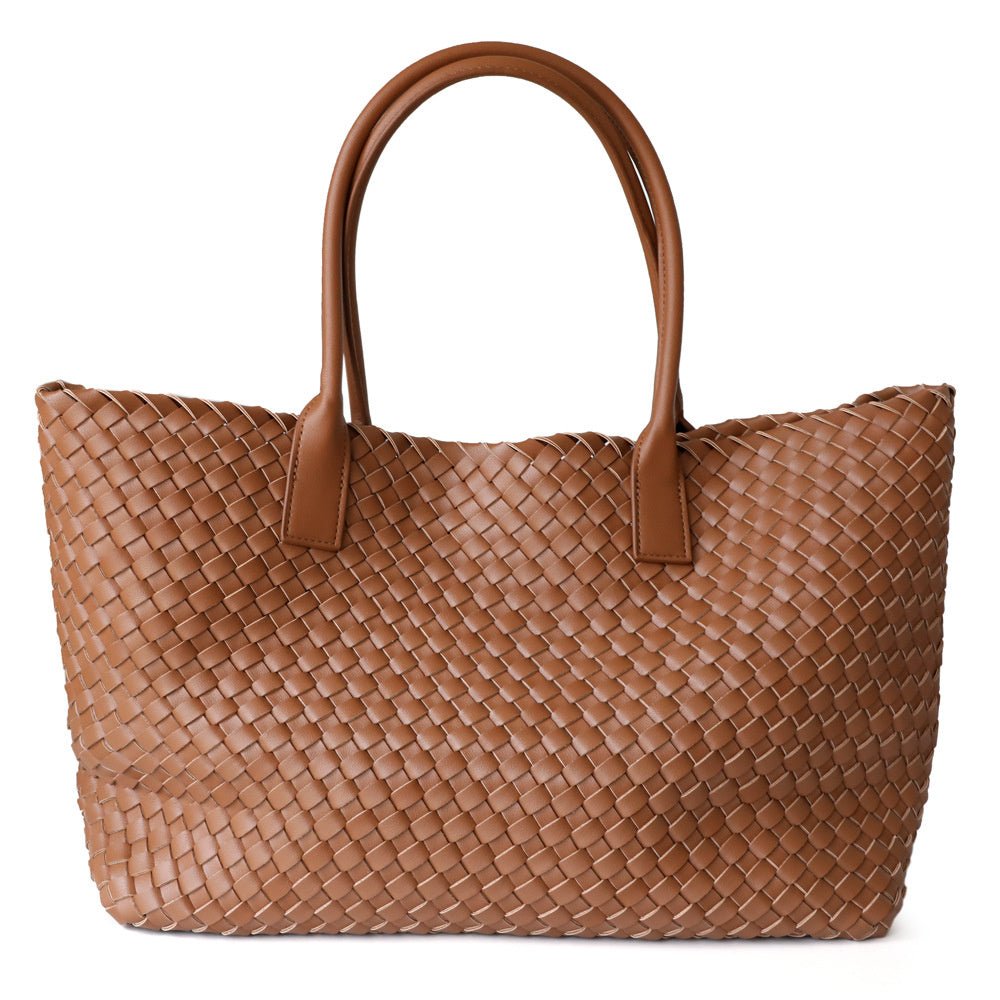 Celine | Luxurious Handbag Made of Genuine Leather in Caramel Brown