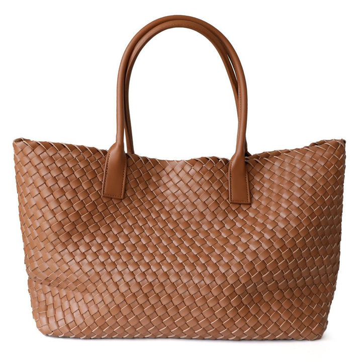 Celine | Luxurious Handbag Made of Genuine Leather in Caramel Brown
